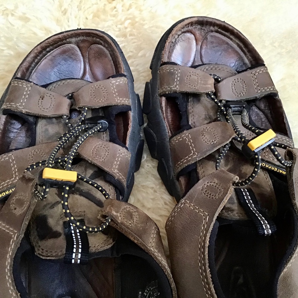 Sandal - Picture 6 of 9